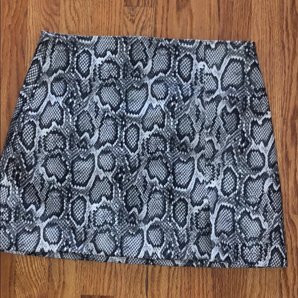 Animal Print Olivaceous Faux Leather Skirt